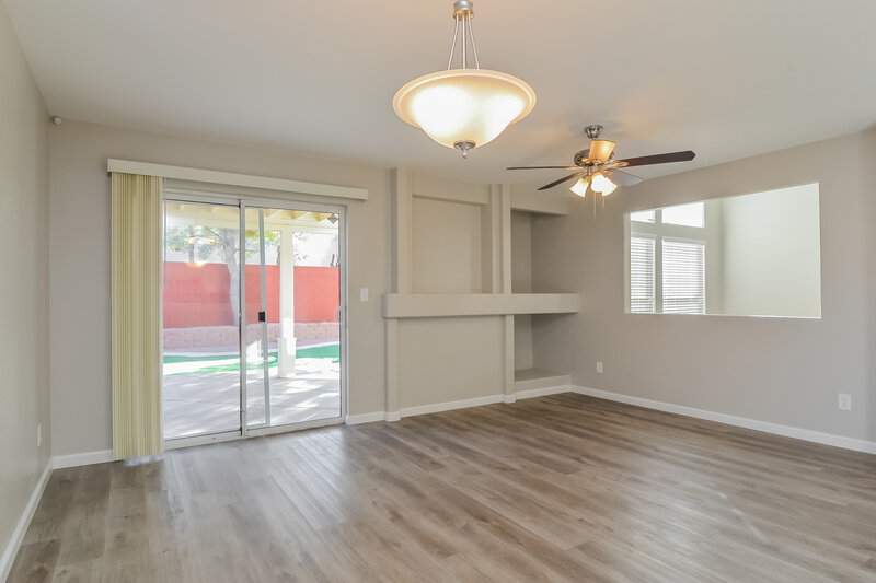 2,145/Mo, 961 Single Tree Dr Las Vegas, NV 89123 Dining Room View 2