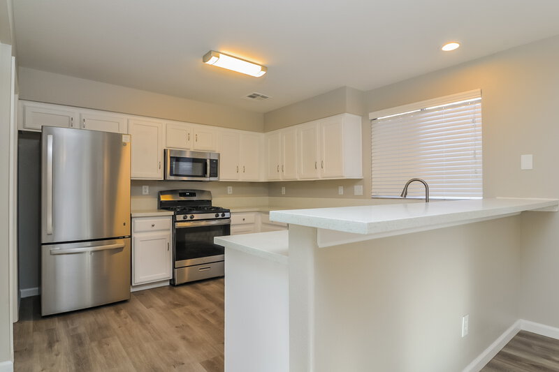 2,145/Mo, 961 Single Tree Dr Las Vegas, NV 89123 Kitchen View 2