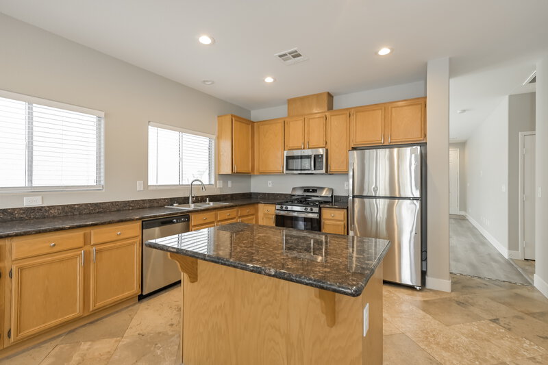 2,095/Mo, 11682 Autunno St Las Vegas, NV 89183 Kitchen View 2