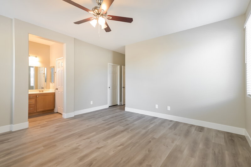 2,095/Mo, 11682 Autunno St Las Vegas, NV 89183 Main Bedroom View 2