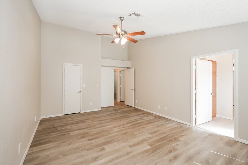 2,295/Mo, 4916 Rancho Bernardo Way Las Vegas, NV 89130 Main Bedroom View 2