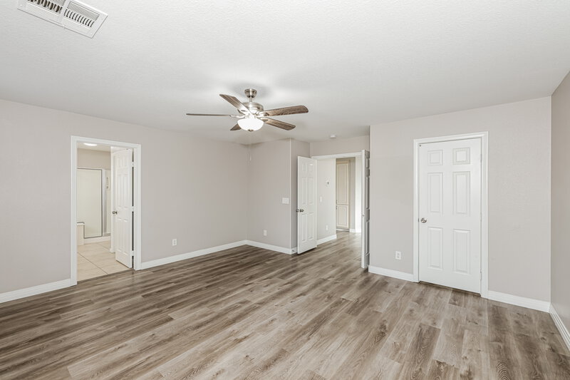 2,250/Mo, 5569 Vision Quest Ct Las Vegas, NV 89139 Main Bedroom View 2