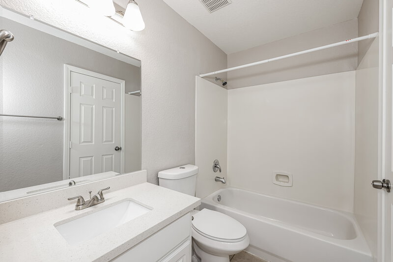 2,250/Mo, 5569 Vision Quest Ct Las Vegas, NV 89139 Bathroom View