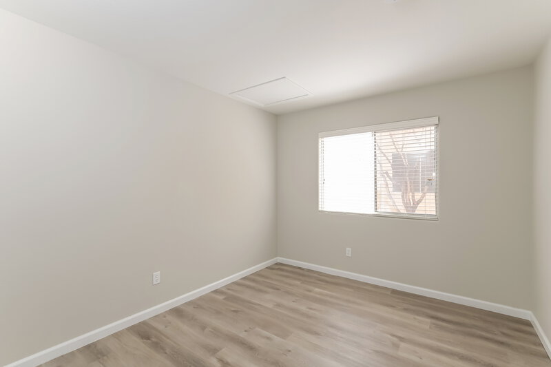 2,410/Mo, 6180 Bruma Ave Las Vegas, NV 89122 Misc View 12