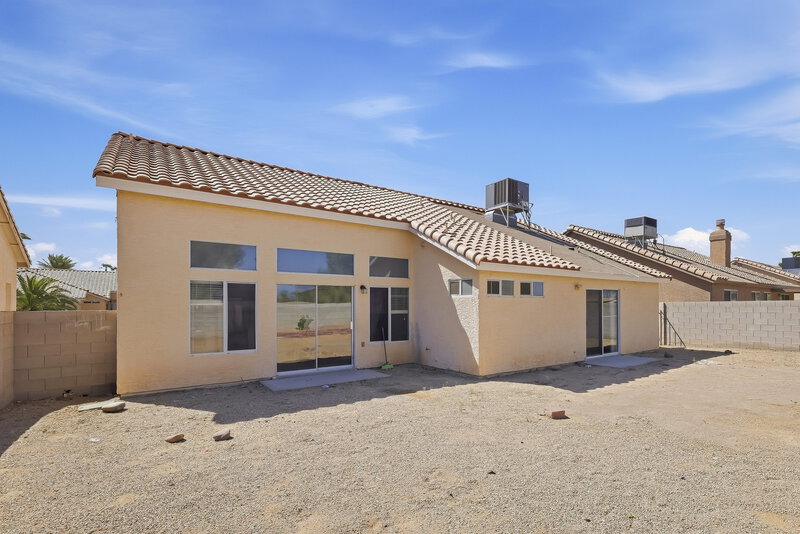 2,360/Mo, 6180 Bruma Ave Las Vegas, NV 89122 Rear View
