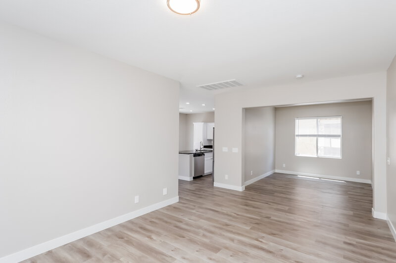 2,815/Mo, 7714 Hauck St Las Vegas, NV 89139 Living Room View