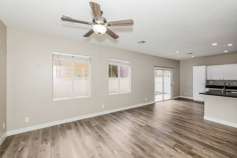 2,555/Mo, 7714 Hauck St Las Vegas, NV 89139 Family Room View