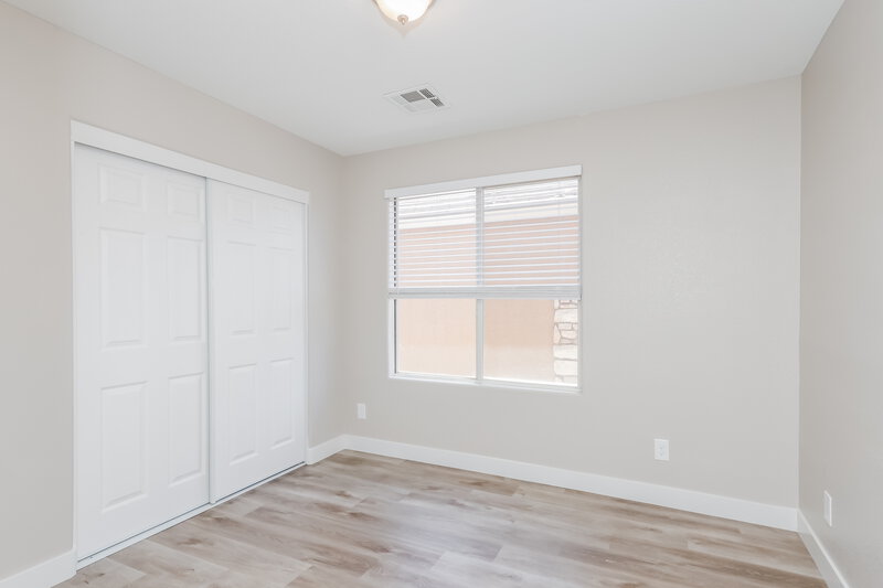 2,815/Mo, 7714 Hauck St Las Vegas, NV 89139 Bedroom View