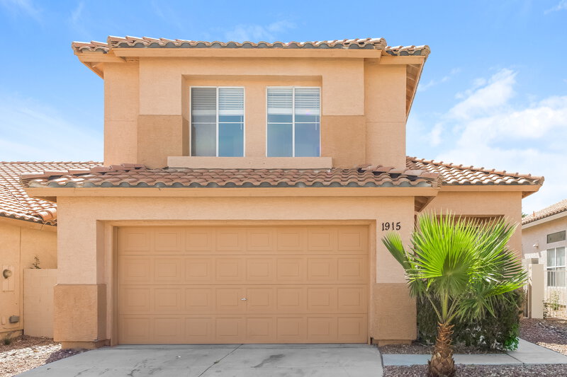 0/Mo, 1915 Casa Verde Dr North Las Vegas, NV 89031 External View