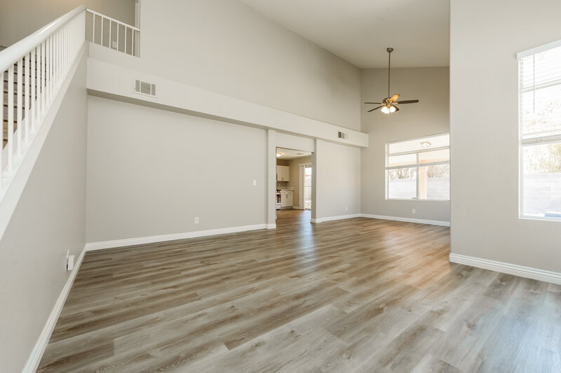 0/Mo, 1915 Casa Verde Dr North Las Vegas, NV 89031 Living Room View