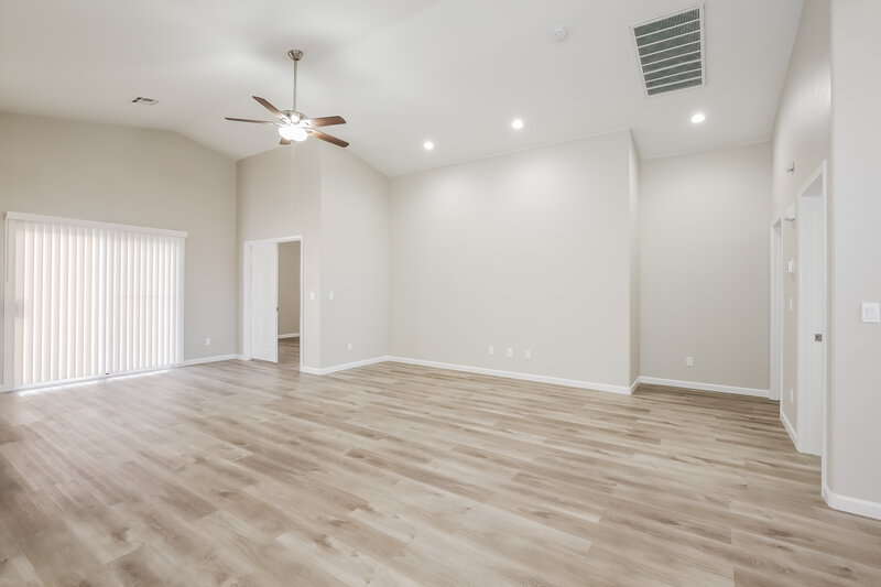 2,265/Mo, 918 Christopher View Ave North Las Vegas, NV 89032 Living Room View