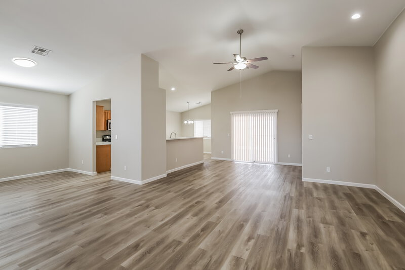 2,265/Mo, 918 Christopher View Ave North Las Vegas, NV 89032 Living Room View 2