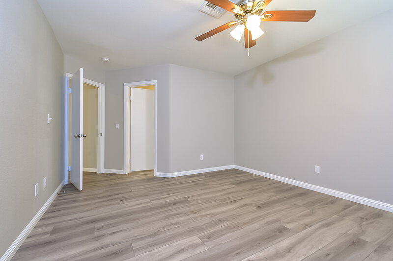 1,975/Mo, 4623 Candlas Way North Las Vegas, NV 89031 Main Bedroom View 2