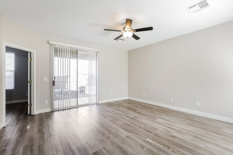 2,080/Mo, 8790 Ashley Park Ave Las Vegas, NV 89148 Living Room View