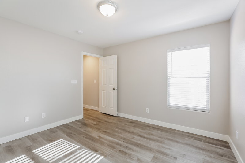 2,080/Mo, 8790 Ashley Park Ave Las Vegas, NV 89148 Bedroom View 2