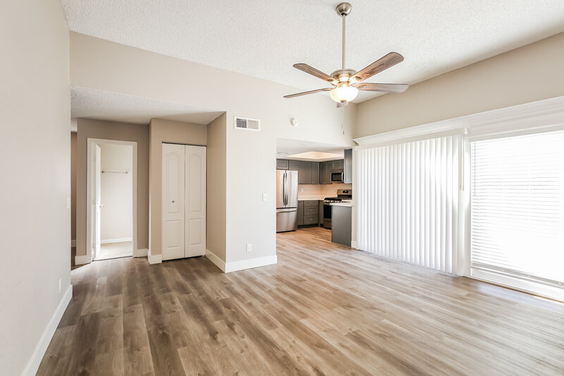 2,595/Mo, 800 Schooner Dr Henderson, NV 89015 Dining Room View 2