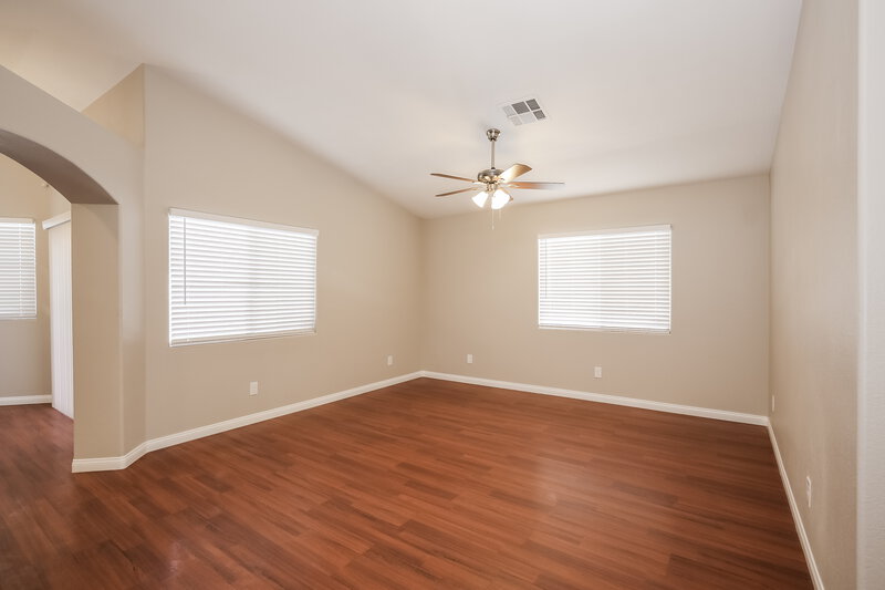 2,070/Mo, 615 Stonehurst Dr North Las Vegas, NV 89031 Misc View 3