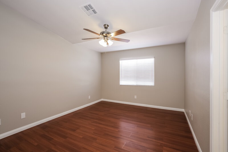 2,070/Mo, 615 Stonehurst Dr North Las Vegas, NV 89031 Misc View 10