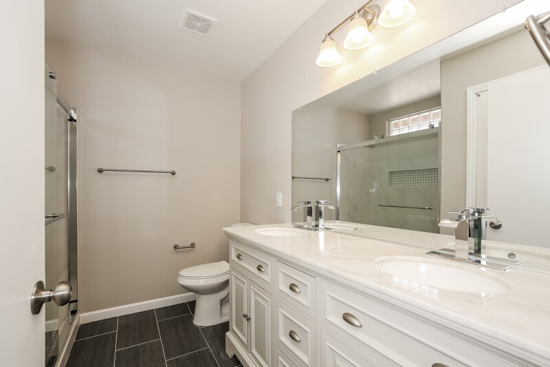 2,070/Mo, 615 Stonehurst Dr North Las Vegas, NV 89031 Misc View 15