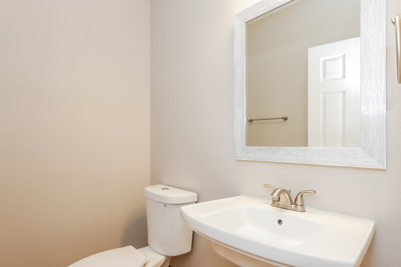 2,500/Mo, 2900 Rothesay Ave Henderson, NV 89044 Bathroom View 2