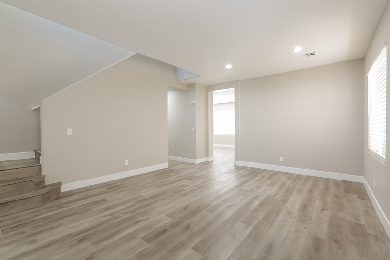 2,635/Mo, 8052 Severn Valley St Las Vegas, NV 89139 Living Room View 2