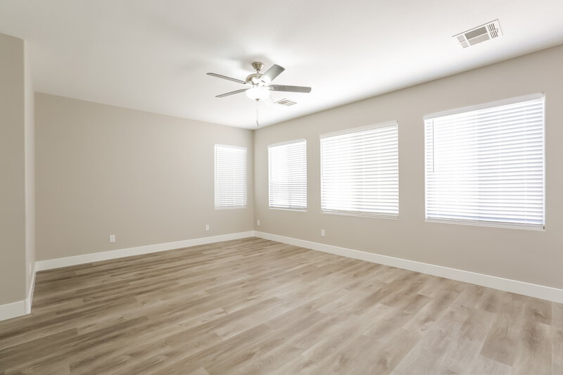 2,635/Mo, 8052 Severn Valley St Las Vegas, NV 89139 Living Room View 3