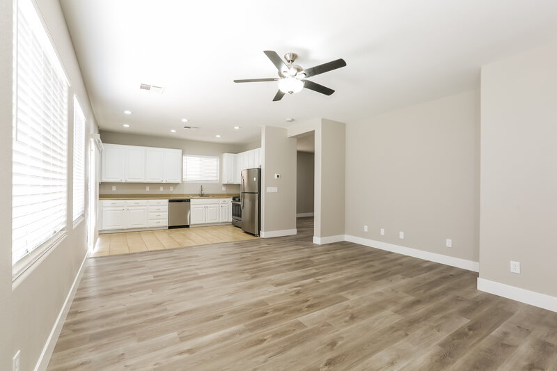 2,635/Mo, 8052 Severn Valley St Las Vegas, NV 89139 Living Room View 4