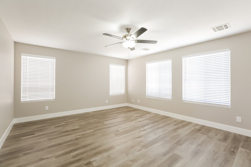 2,635/Mo, 8052 Severn Valley St Las Vegas, NV 89139 Main Bedroom View 2