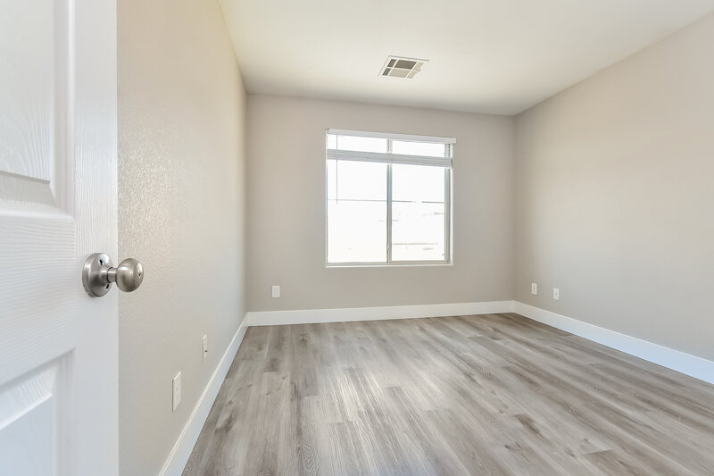0/Mo, 8052 Severn Valley St Las Vegas, NV 89139 Bedroom View