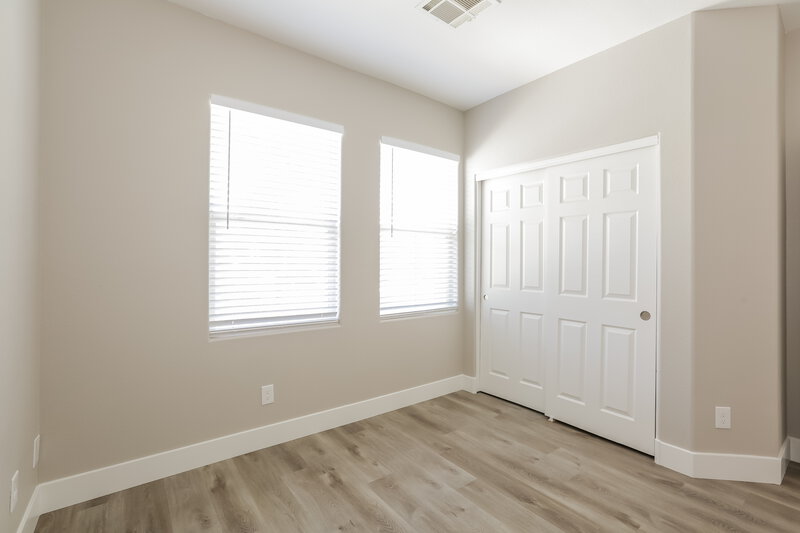 2,635/Mo, 8052 Severn Valley St Las Vegas, NV 89139 Bedroom View 3