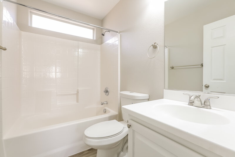 2,635/Mo, 8052 Severn Valley St Las Vegas, NV 89139 Bathroom View