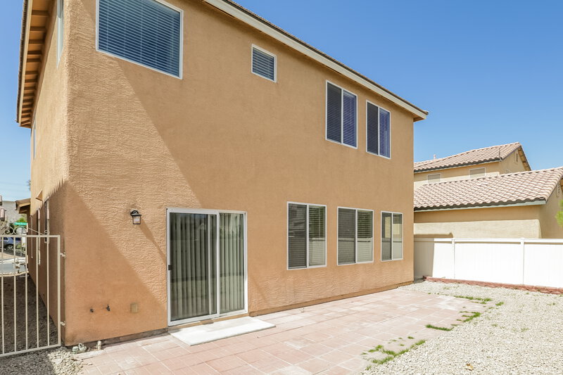 2,635/Mo, 8052 Severn Valley St Las Vegas, NV 89139 Rear View