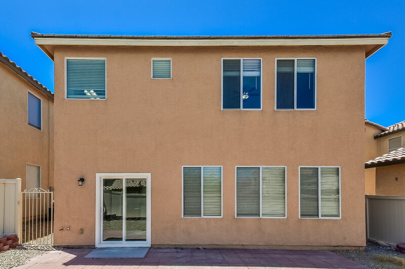 0/Mo, 8052 Severn Valley St Las Vegas, NV 89139 Rear View