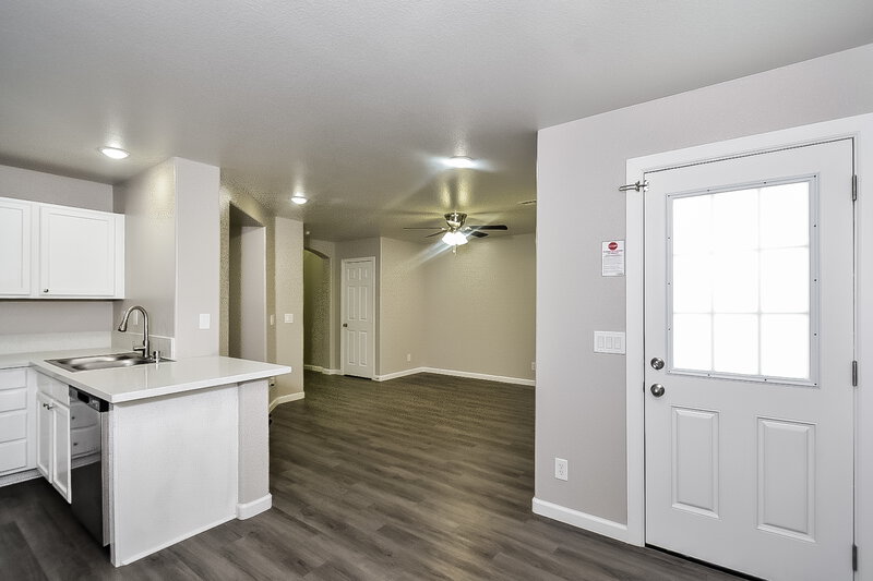 1,925/Mo, 9322 Winfrey Ave Las Vegas, NV 89148 Dining Room View