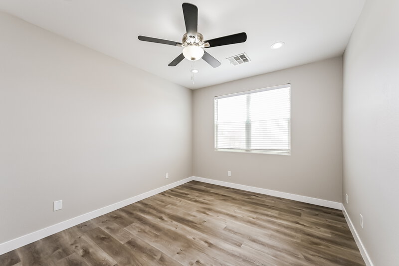 2,690/Mo, 6725 Brick House Ave Las Vegas, NV 89122 Main Bedroom View