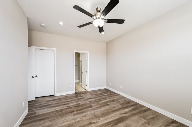 2,690/Mo, 6725 Brick House Ave Las Vegas, NV 89122 Main Bedroom View 2