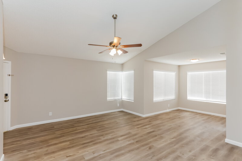 1,820/Mo, 1960 Turtlerock St Las Vegas, NV 89142 Living Room View