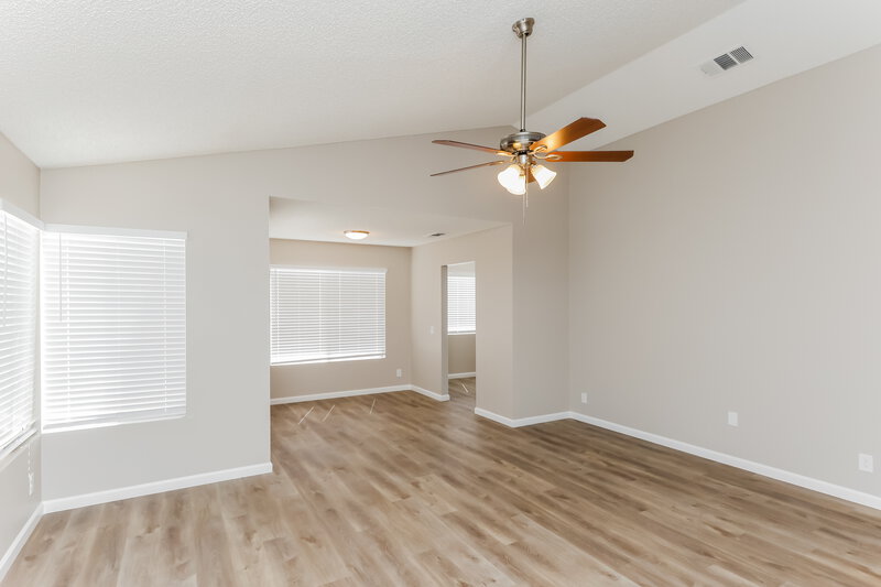 1,820/Mo, 1960 Turtlerock St Las Vegas, NV 89142 Living Room View 2