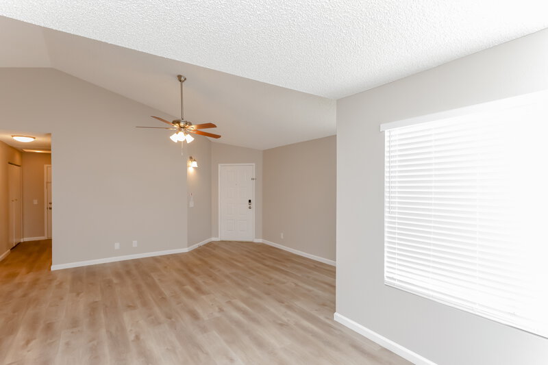 1,820/Mo, 1960 Turtlerock St Las Vegas, NV 89142 Dining Room View