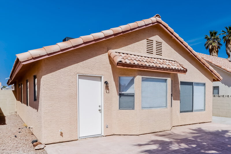 1,820/Mo, 1960 Turtlerock St Las Vegas, NV 89142 Rear View