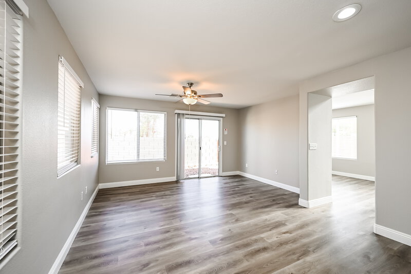 2,255/Mo, 4928 Tioga Pass Ave Las Vegas, NV 89139 Family Room View