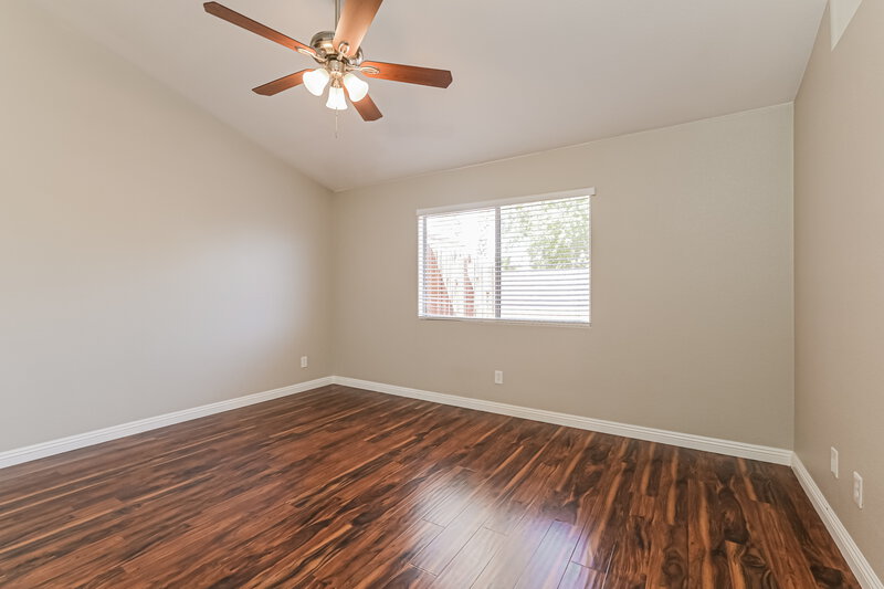 2,130/Mo, 828 Dulce Fountain Way Henderson, NV 89015 Main Bedroom View