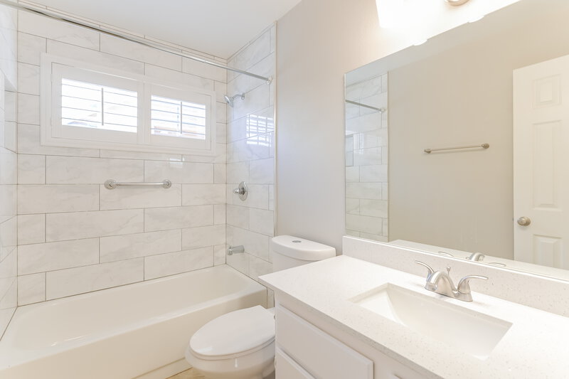 3,290/Mo, 2509 Kilmaron Cir Henderson, NV 89014 Bathroom View