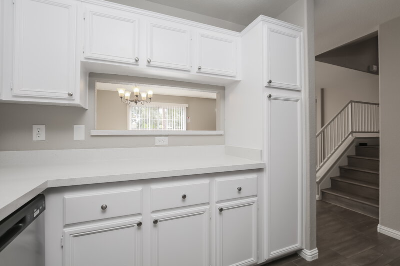 2,205/Mo, 5468 Mercantile St Las Vegas, NV 89118 Kitchen View 2