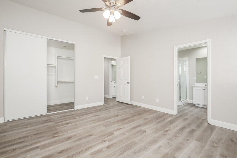 2,205/Mo, 5468 Mercantile St Las Vegas, NV 89118 Main Bedroom View 2