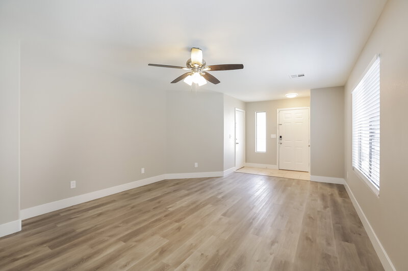 2,015/Mo, 6748 Broadacres Ranch St Las Vegas, NV 89148 Living Room View