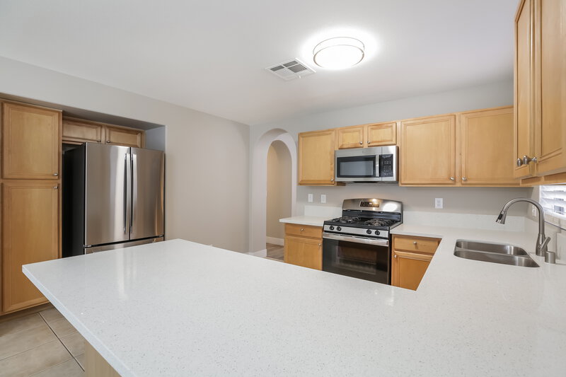 2,015/Mo, 6748 Broadacres Ranch St Las Vegas, NV 89148 Kitchen View