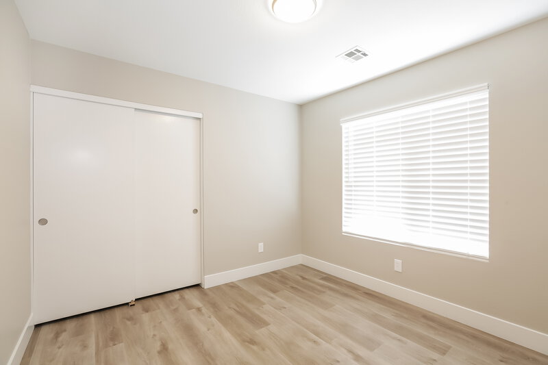 2,015/Mo, 6748 Broadacres Ranch St Las Vegas, NV 89148 Bedroom View 3