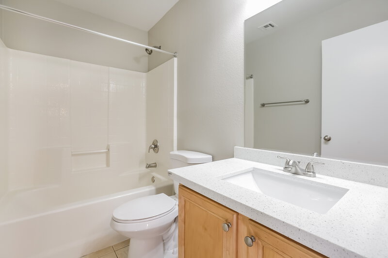 2,015/Mo, 6748 Broadacres Ranch St Las Vegas, NV 89148 Bathroom View