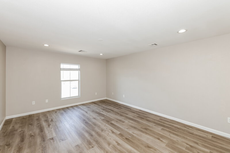 2,310/Mo, 6528 Blessed Thistle Ave Las Vegas, NV 89141 Loft View 2